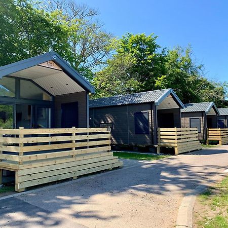 Caledonian Lodges 2 Инвернес Екстериор снимка